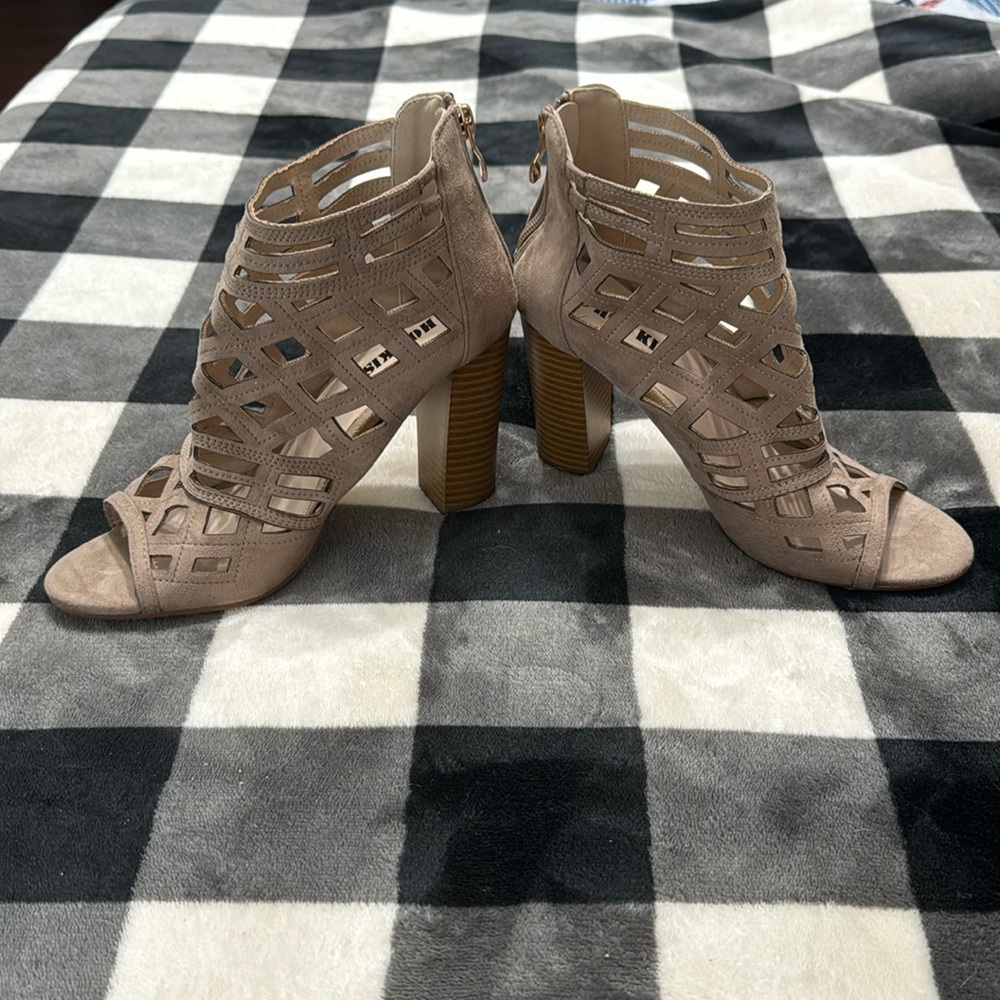 Booties/heels
